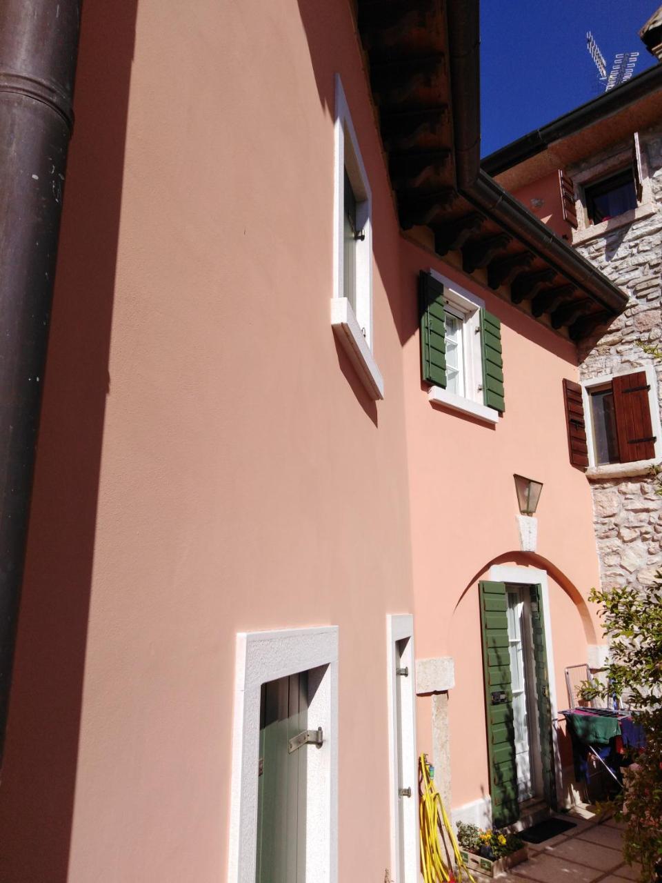 Apartamento Casa Del Capitello Caprino Veronese Exterior foto